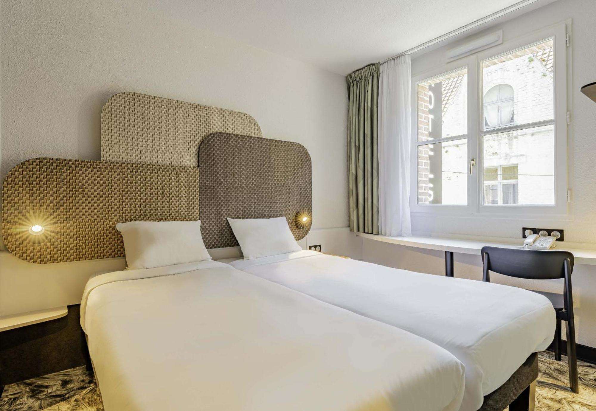 B&B Hotel Arras Centre Les Places Exterior foto